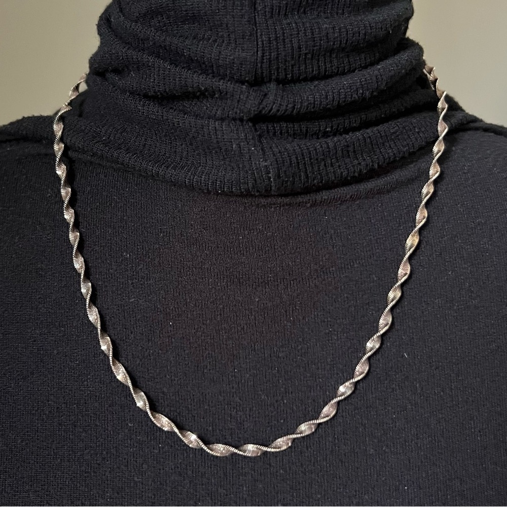 Vintage Italian Sterling Silver 925 Two Tone Twist 20” Necklace, 8 grams